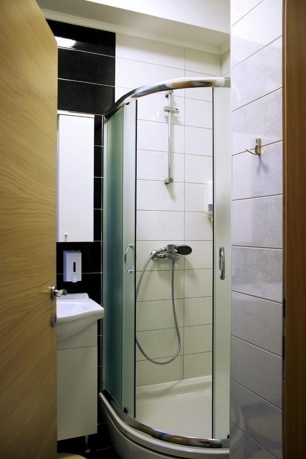 Rooms Fitea Osijek Exterior foto