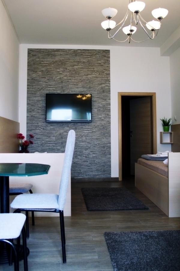 Rooms Fitea Osijek Exterior foto